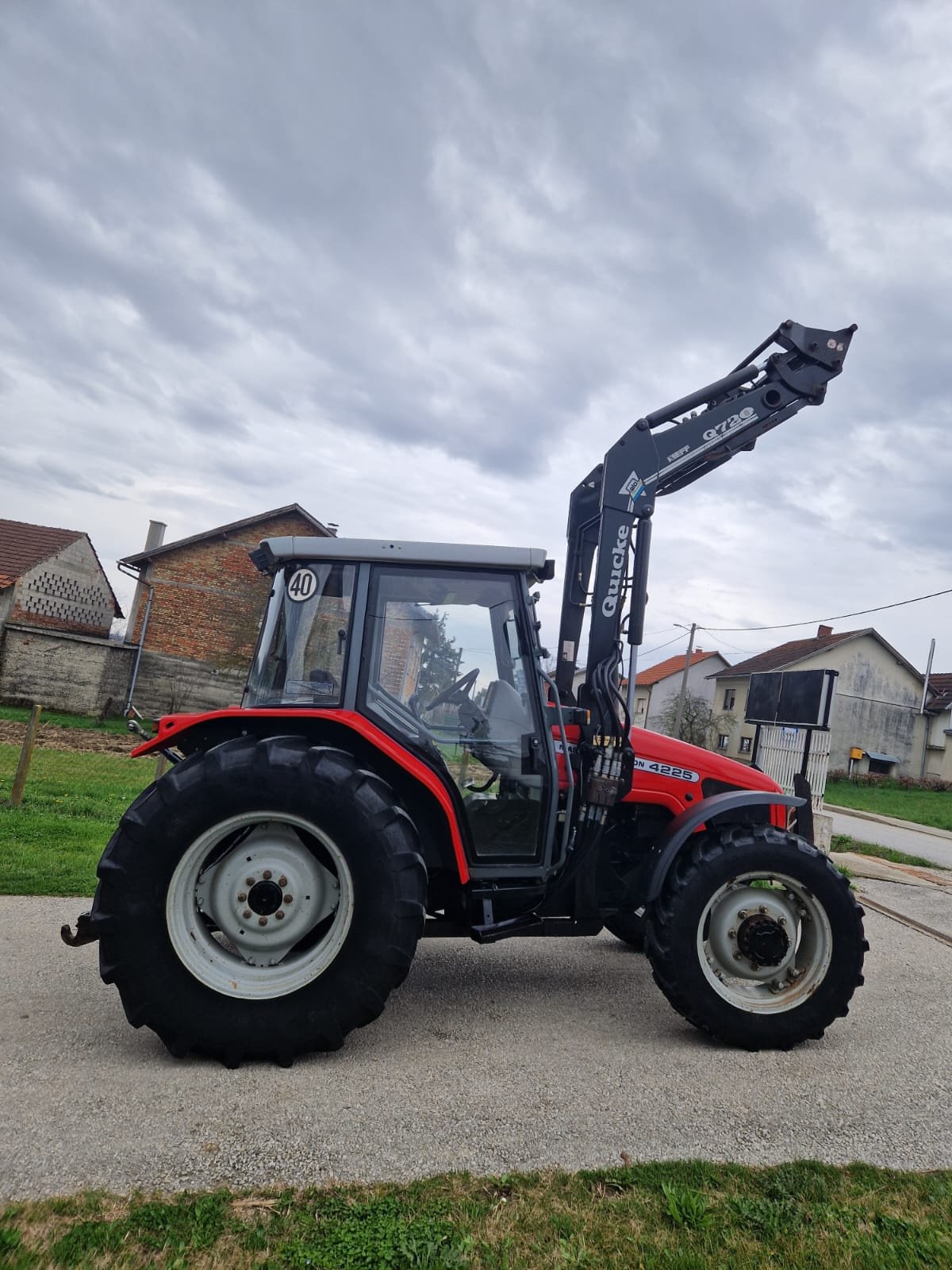 Traktor типа Massey Ferguson 4225, Gebrauchtmaschine в Sveti Ivan Zelina (Фотография 8)