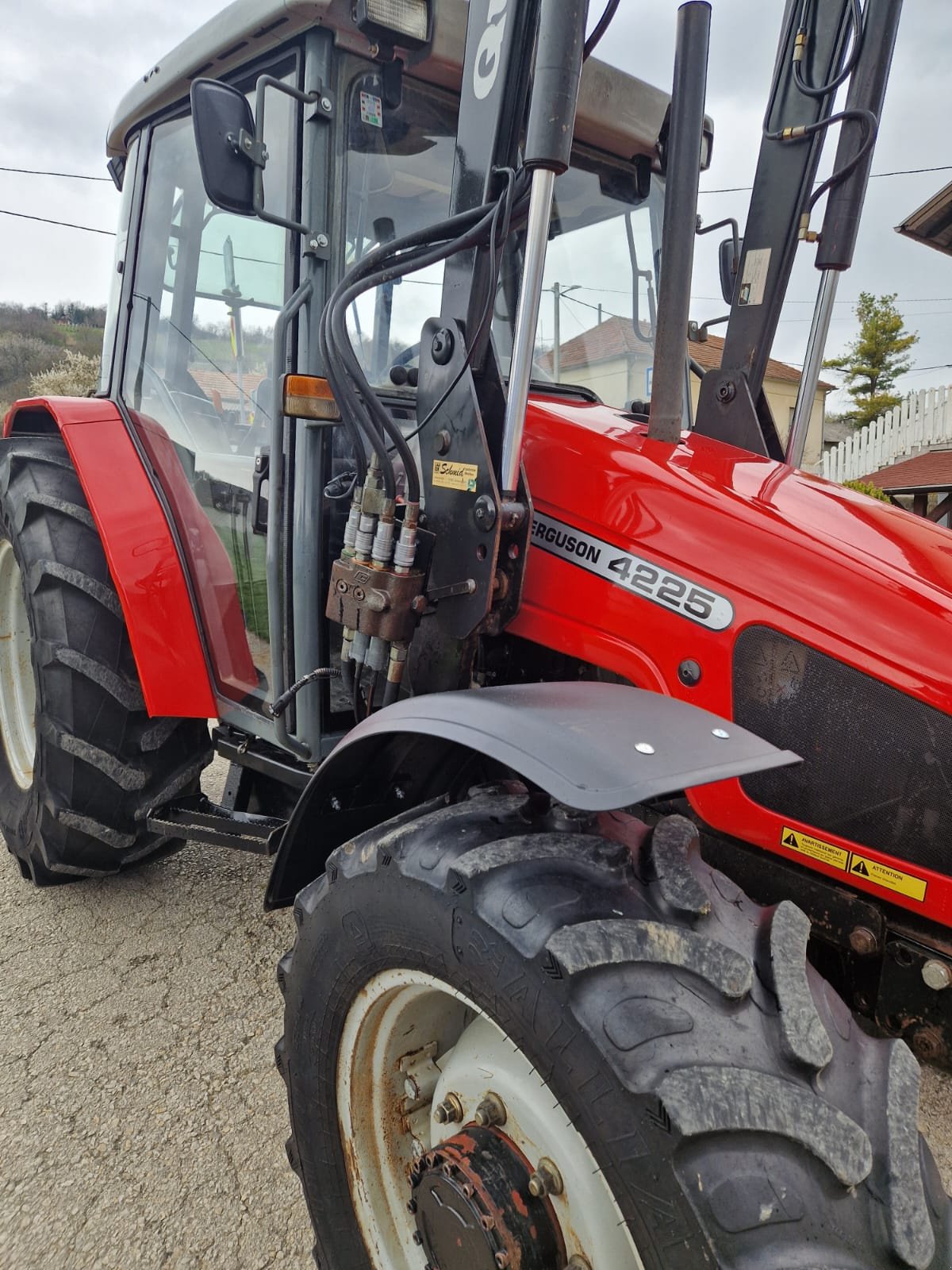 Traktor типа Massey Ferguson 4225, Gebrauchtmaschine в Sveti Ivan Zelina (Фотография 13)