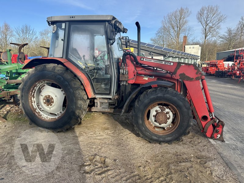 Traktor van het type Massey Ferguson 4235, Gebrauchtmaschine in Husum (Foto 1)