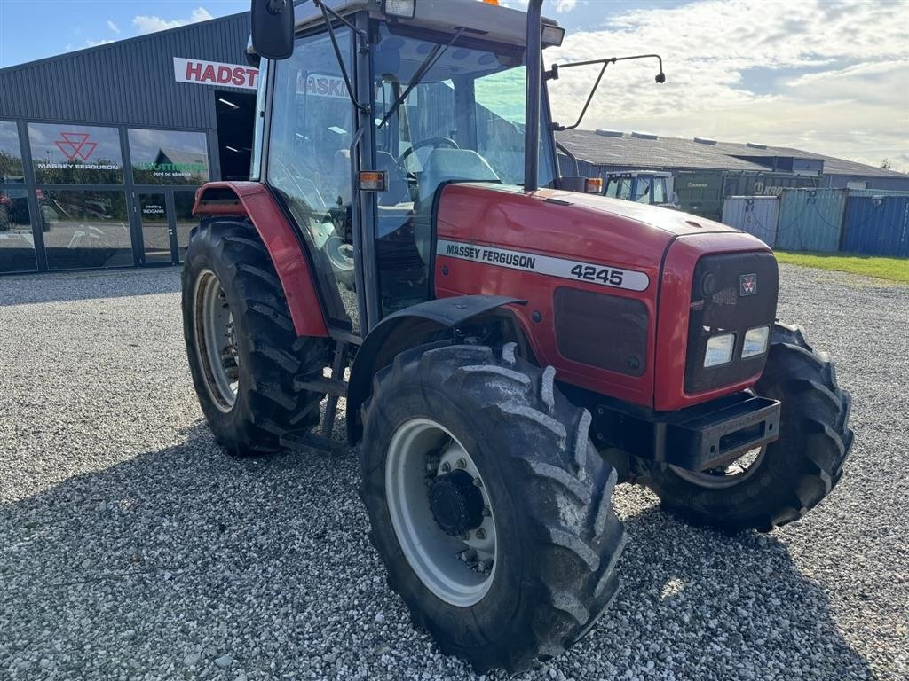 Traktor of the type Massey Ferguson 4245, Gebrauchtmaschine in Hadsten (Picture 7)