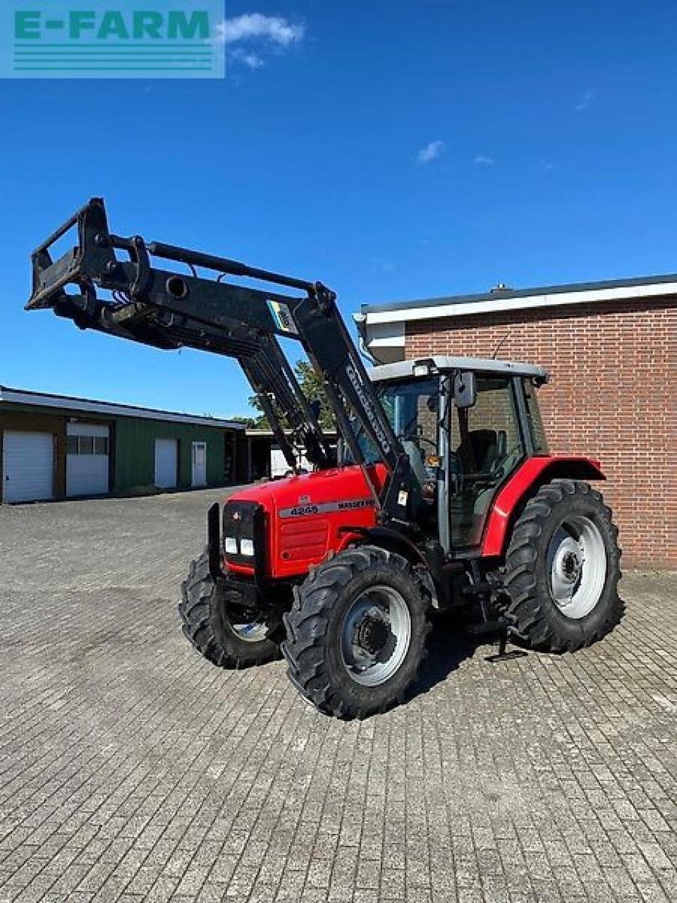 Traktor Türe ait Massey Ferguson 4245, Gebrauchtmaschine içinde STAPEL (resim 1)