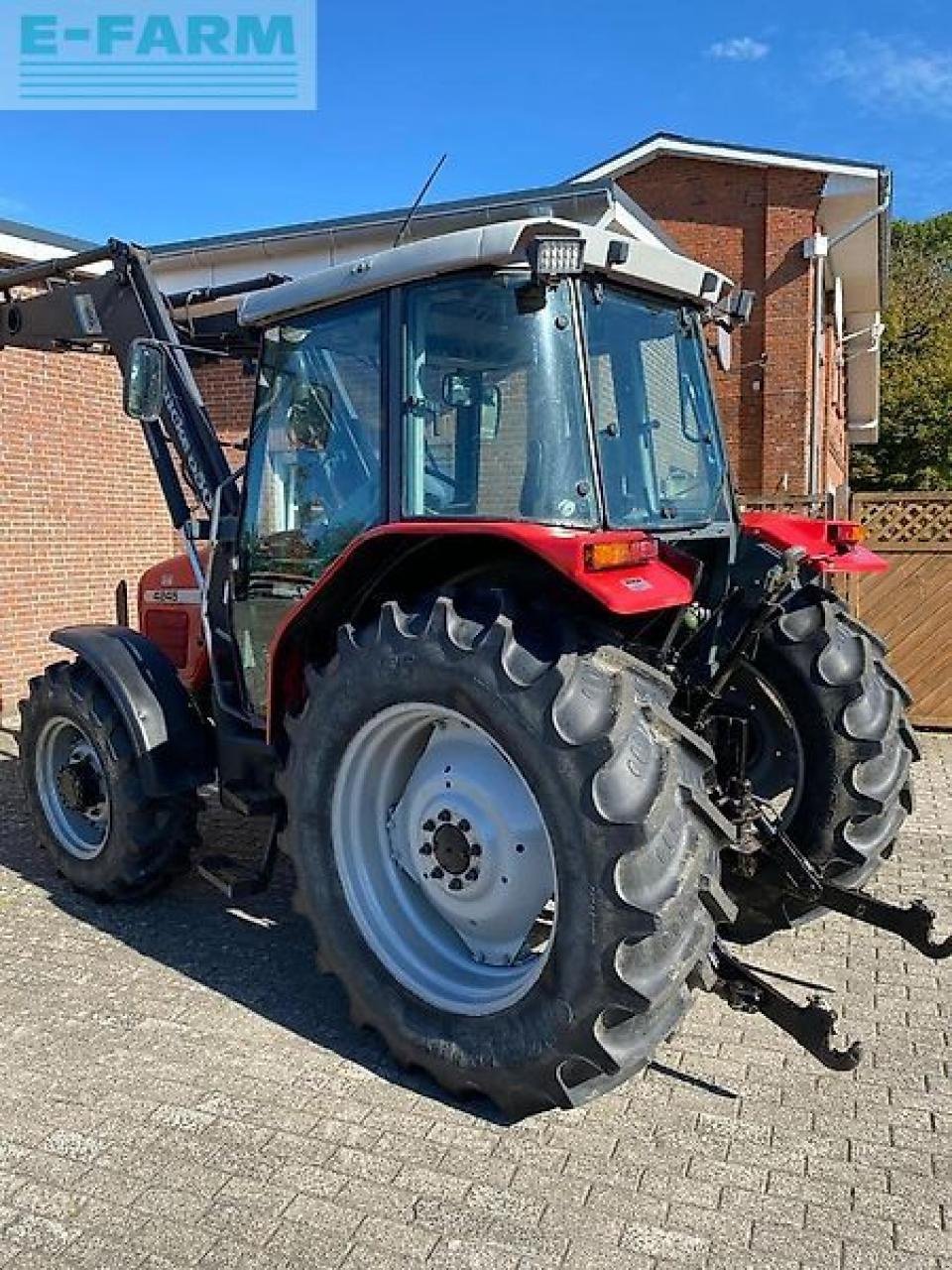 Traktor van het type Massey Ferguson 4245, Gebrauchtmaschine in STAPEL (Foto 2)