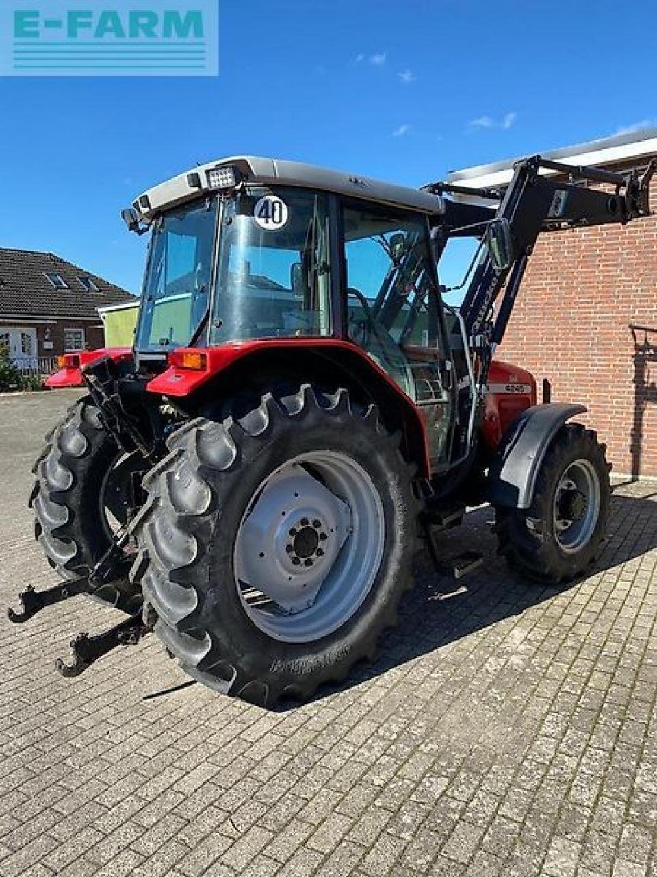 Traktor Türe ait Massey Ferguson 4245, Gebrauchtmaschine içinde STAPEL (resim 3)