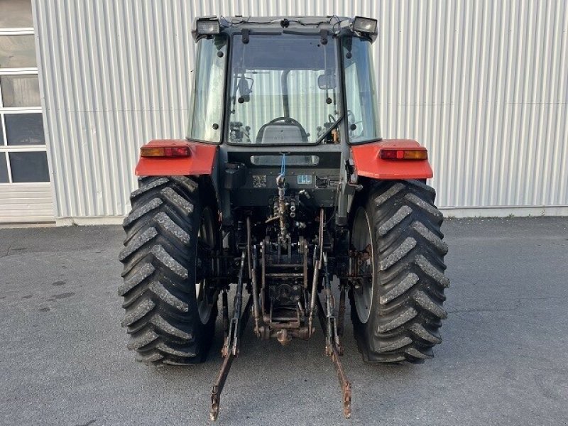 Traktor типа Massey Ferguson 4245, Gebrauchtmaschine в Charnay-lès-macon (Фотография 6)