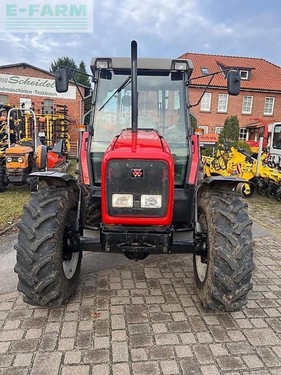 Traktor a típus Massey Ferguson 4245a, Gebrauchtmaschine ekkor: SUDERBURG/HOLXEN (Kép 2)