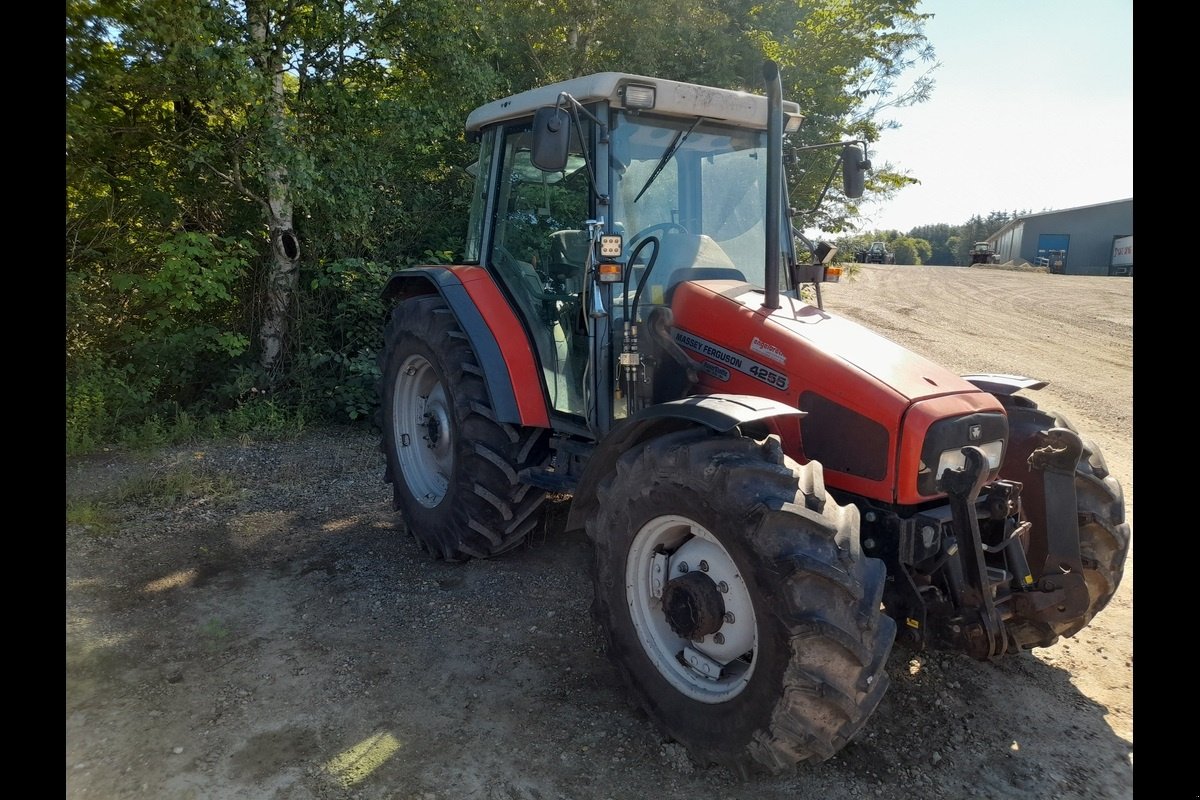 Traktor des Typs Massey Ferguson 4255, Gebrauchtmaschine in Viborg (Bild 3)