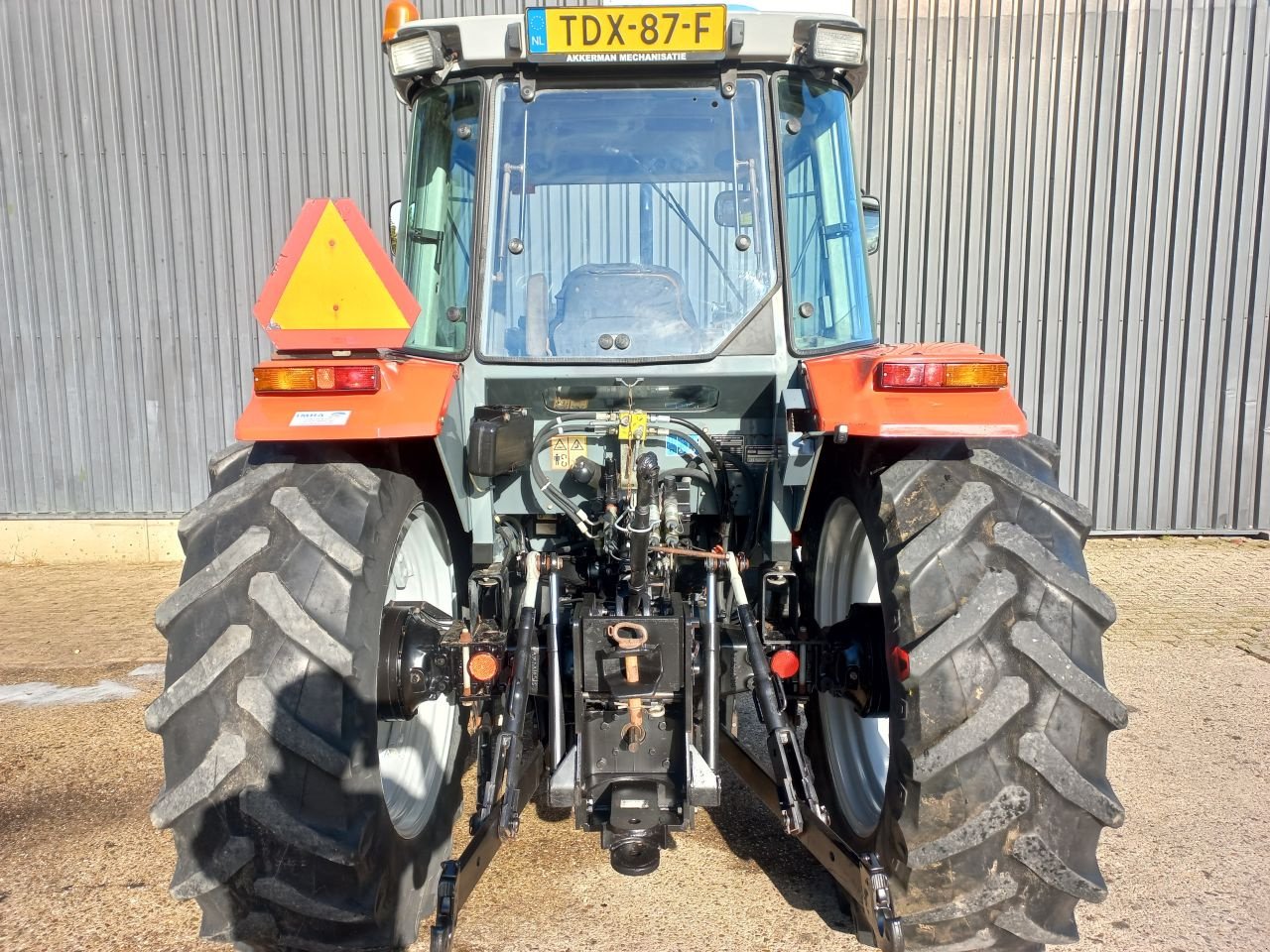 Traktor van het type Massey Ferguson 4255, Gebrauchtmaschine in Daarle (Foto 2)