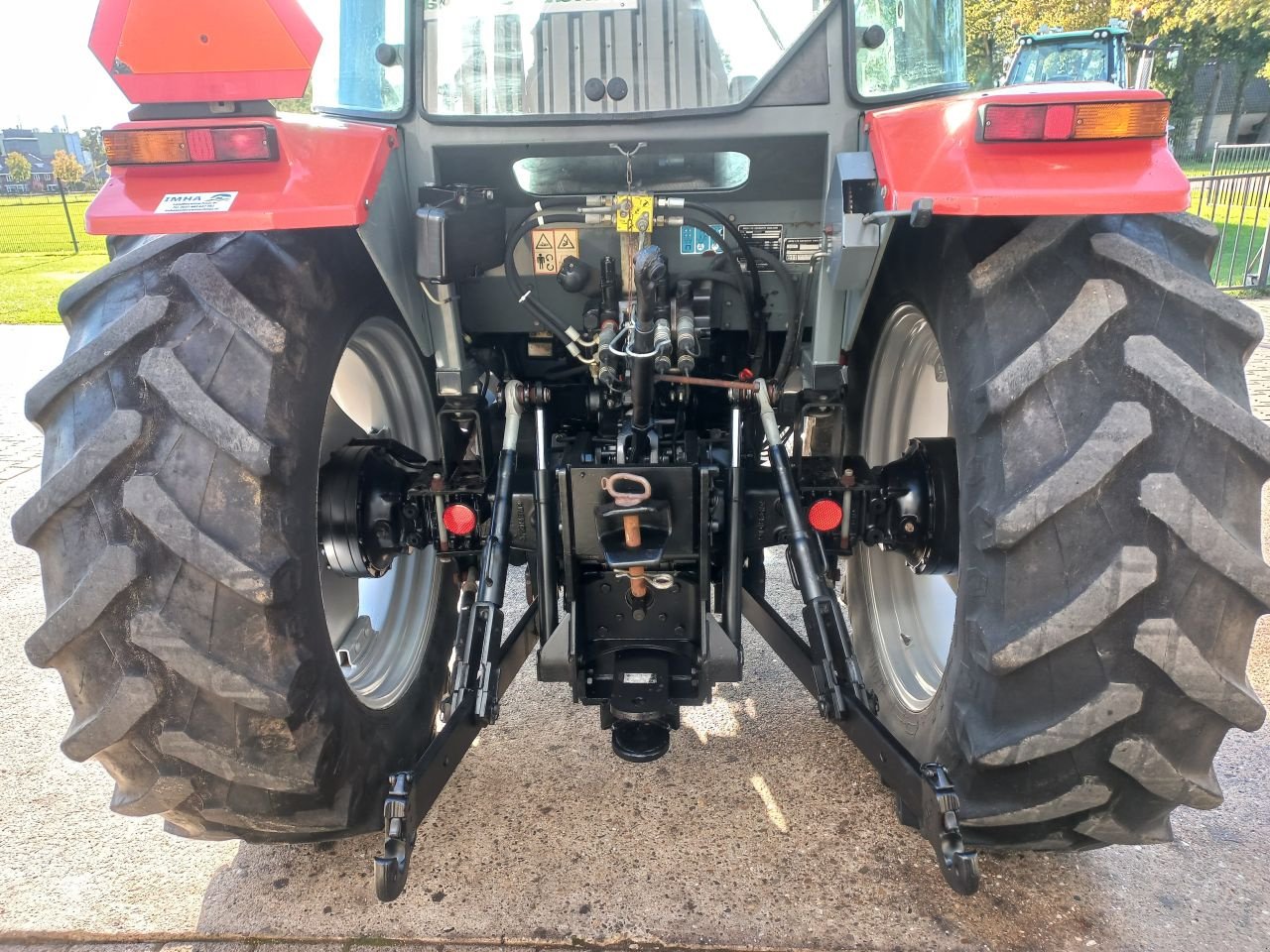 Traktor of the type Massey Ferguson 4255, Gebrauchtmaschine in Daarle (Picture 3)