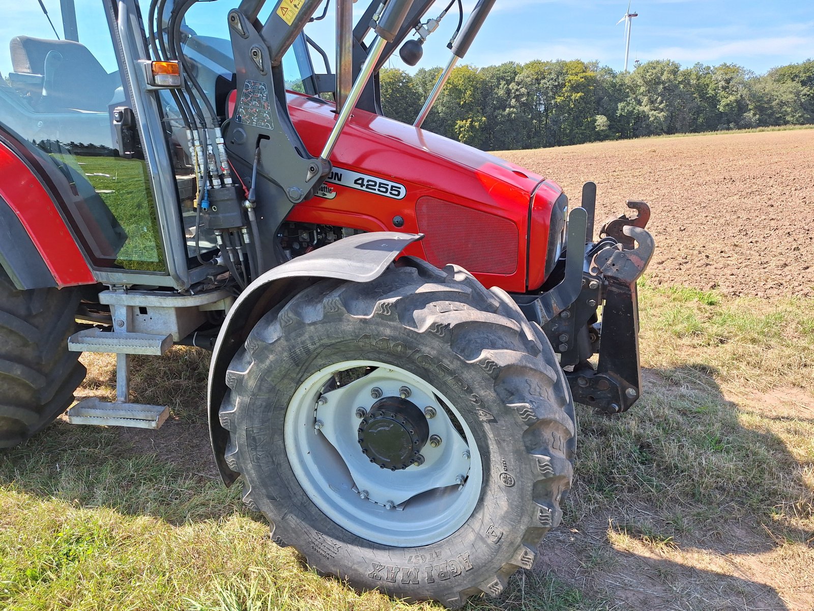 Traktor of the type Massey Ferguson 4255, Gebrauchtmaschine in Mittelbrunn (Picture 5)