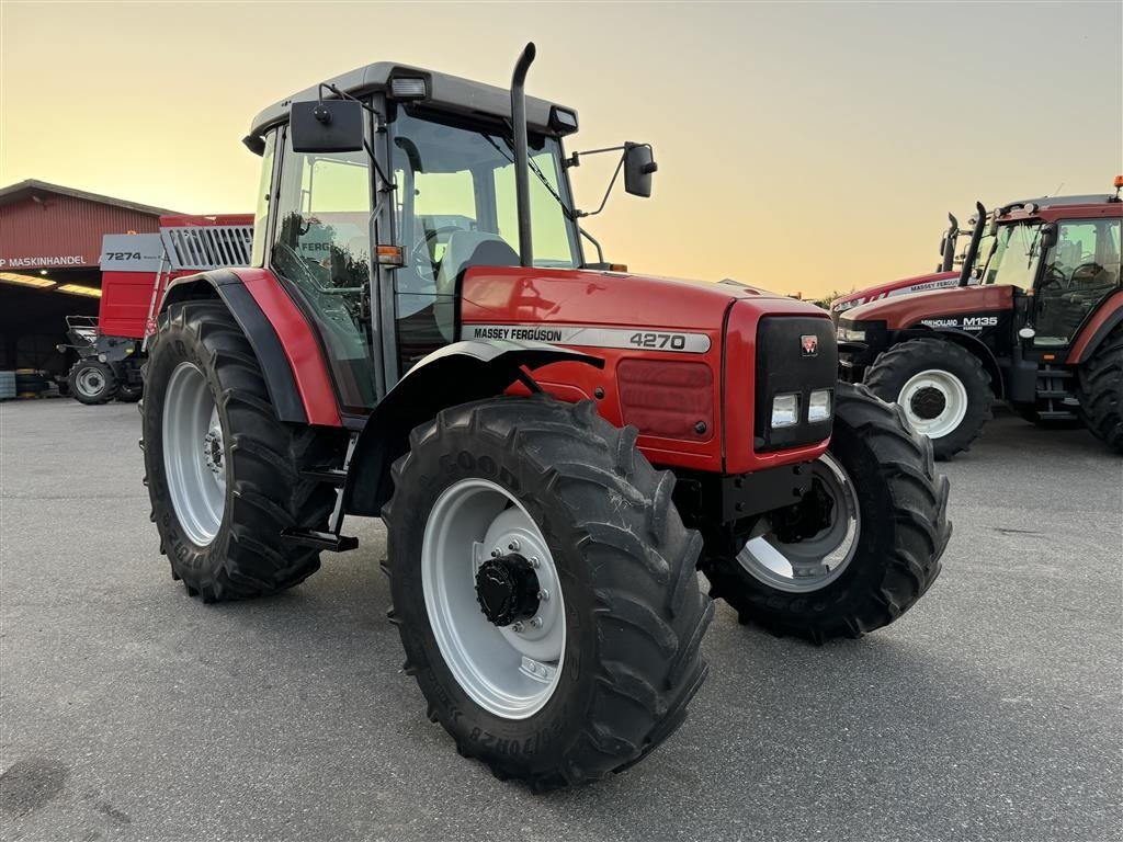 Traktor van het type Massey Ferguson 4270 KUN 3700 TIMER OG 40KMT!, Gebrauchtmaschine in Nørager (Foto 8)