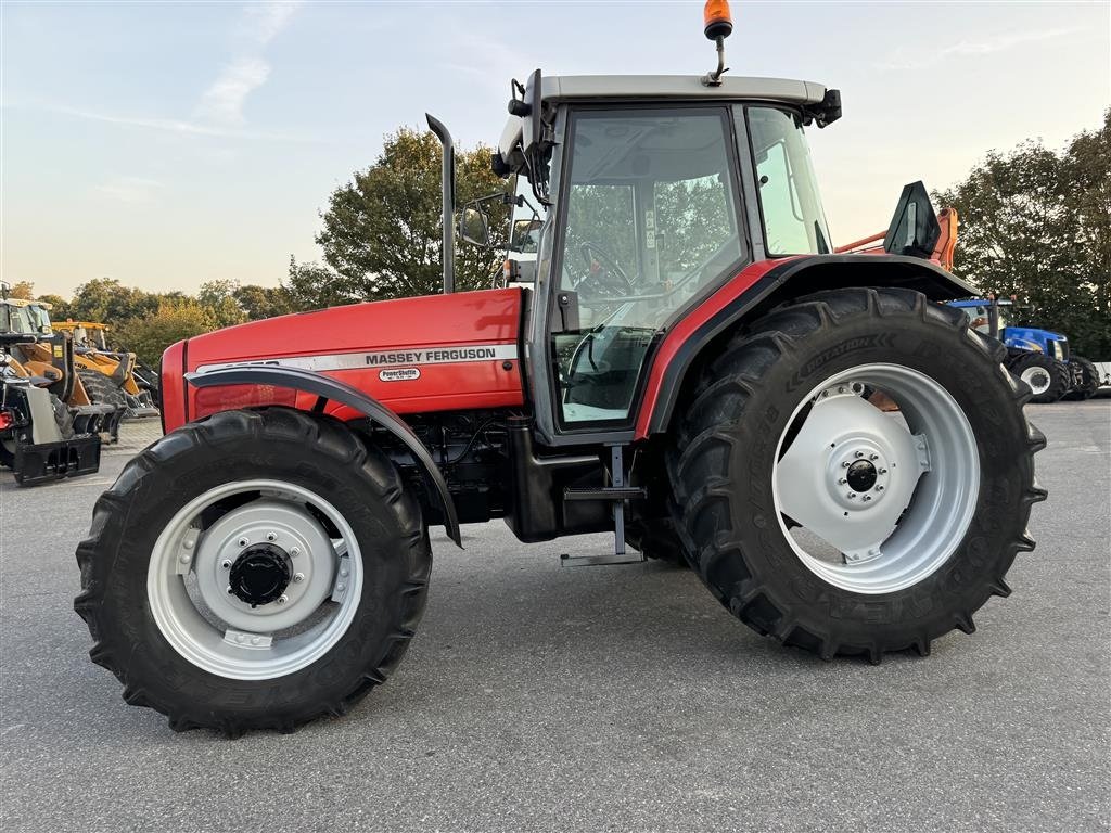 Traktor du type Massey Ferguson 4270 KUN 3700 TIMER OG 40KMT!, Gebrauchtmaschine en Nørager (Photo 3)