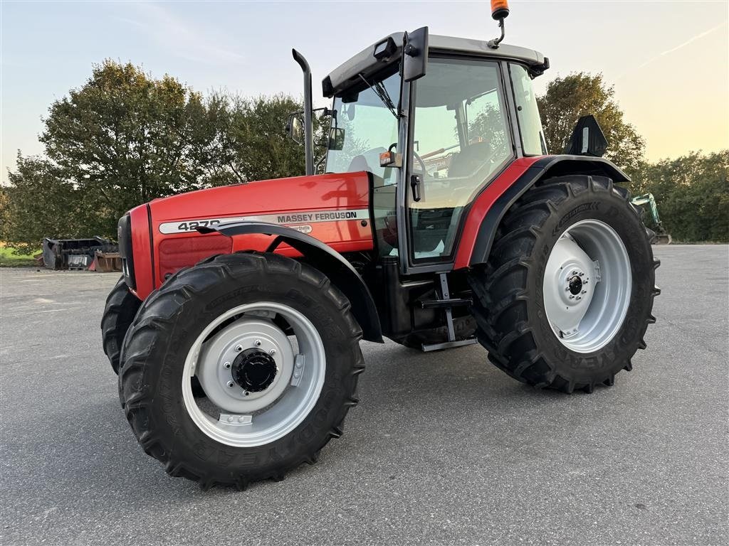 Traktor van het type Massey Ferguson 4270 KUN 3700 TIMER OG 40KMT!, Gebrauchtmaschine in Nørager (Foto 2)