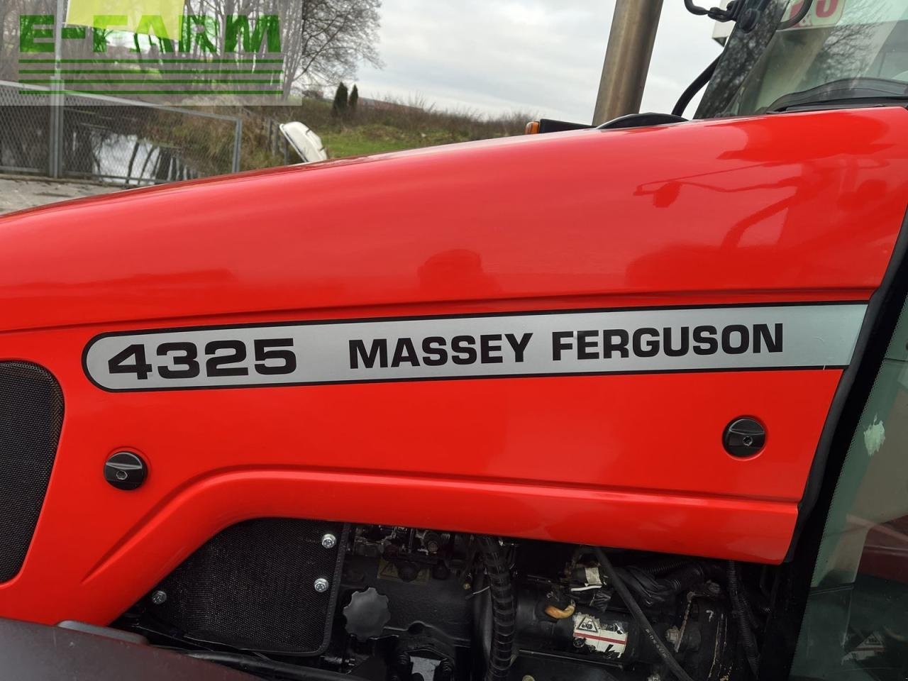 Traktor от тип Massey Ferguson 4325-4 lp, Gebrauchtmaschine в ELIXHAUSEN (Снимка 15)