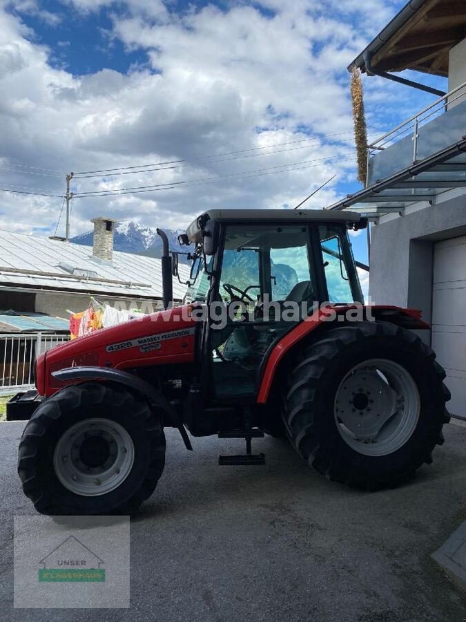 Traktor типа Massey Ferguson 4325, Gebrauchtmaschine в Schlitters (Фотография 2)