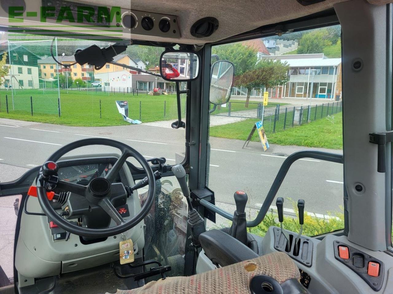 Traktor типа Massey Ferguson 4335-4 lp/hv/kl, Gebrauchtmaschine в NIEDERWÖLZ (Фотография 3)