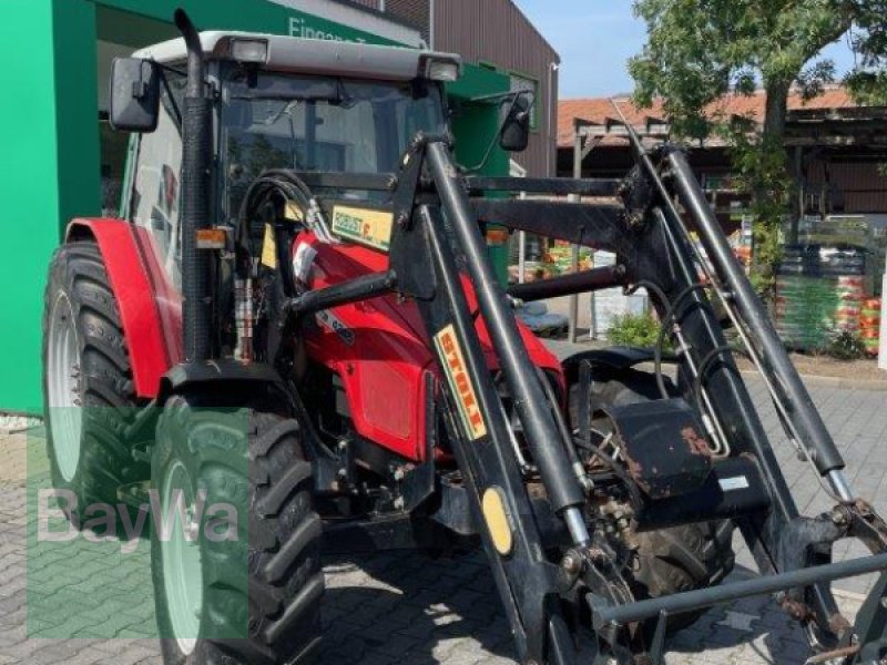 Traktor des Typs Massey Ferguson 4345 + Stoll F15 HEPM Frontlader, Gebrauchtmaschine in Fürth (Bild 1)