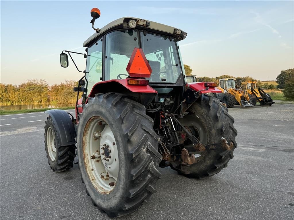 Traktor du type Massey Ferguson 4365 KUN 2100 TIMER!, Gebrauchtmaschine en Nørager (Photo 6)