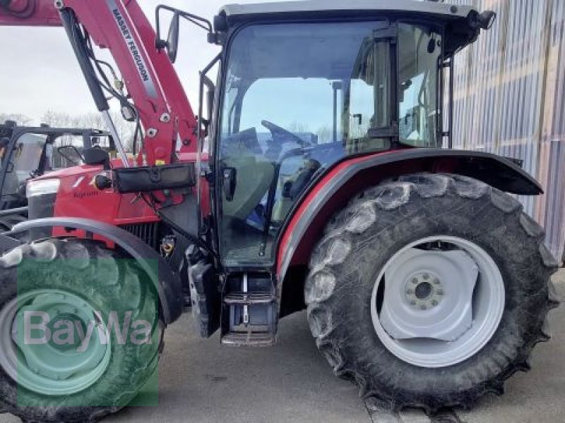 Traktor of the type Massey Ferguson 4707, Gebrauchtmaschine in Altshausen (Picture 1)