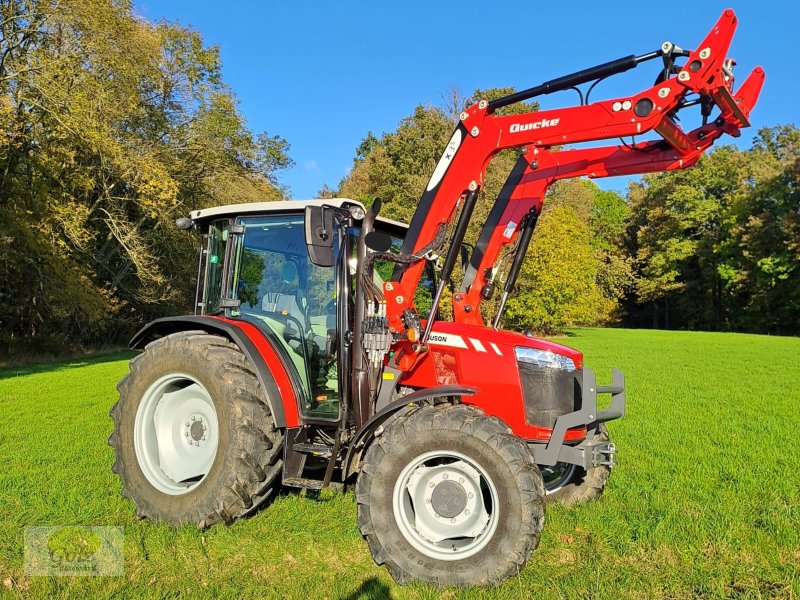 Traktor of the type Massey Ferguson 4707, Gebrauchtmaschine in Brombachtal (Picture 1)