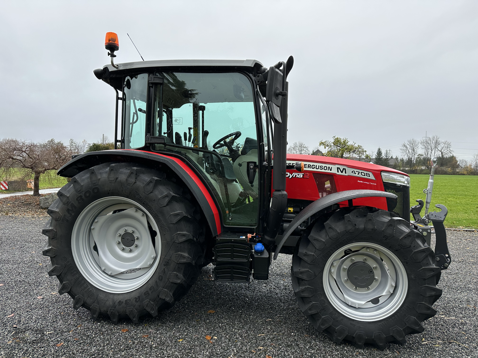 Traktor del tipo Massey Ferguson 4708 M Dyna 2, Gebrauchtmaschine en Rankweil (Imagen 1)