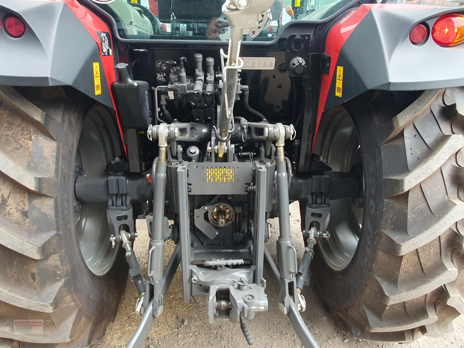 Traktor of the type Massey Ferguson 4708 M, Neumaschine in Kirkel-Altstadt (Picture 15)