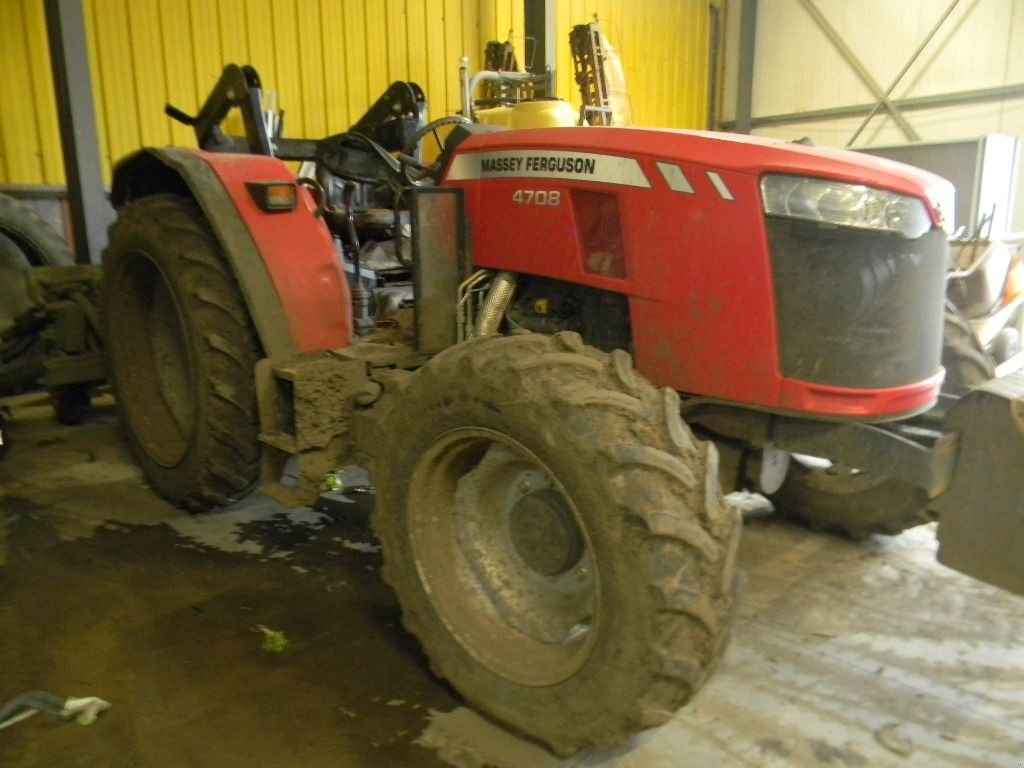 Traktor typu Massey Ferguson 4708, Gebrauchtmaschine v ENNEZAT (Obrázok 6)