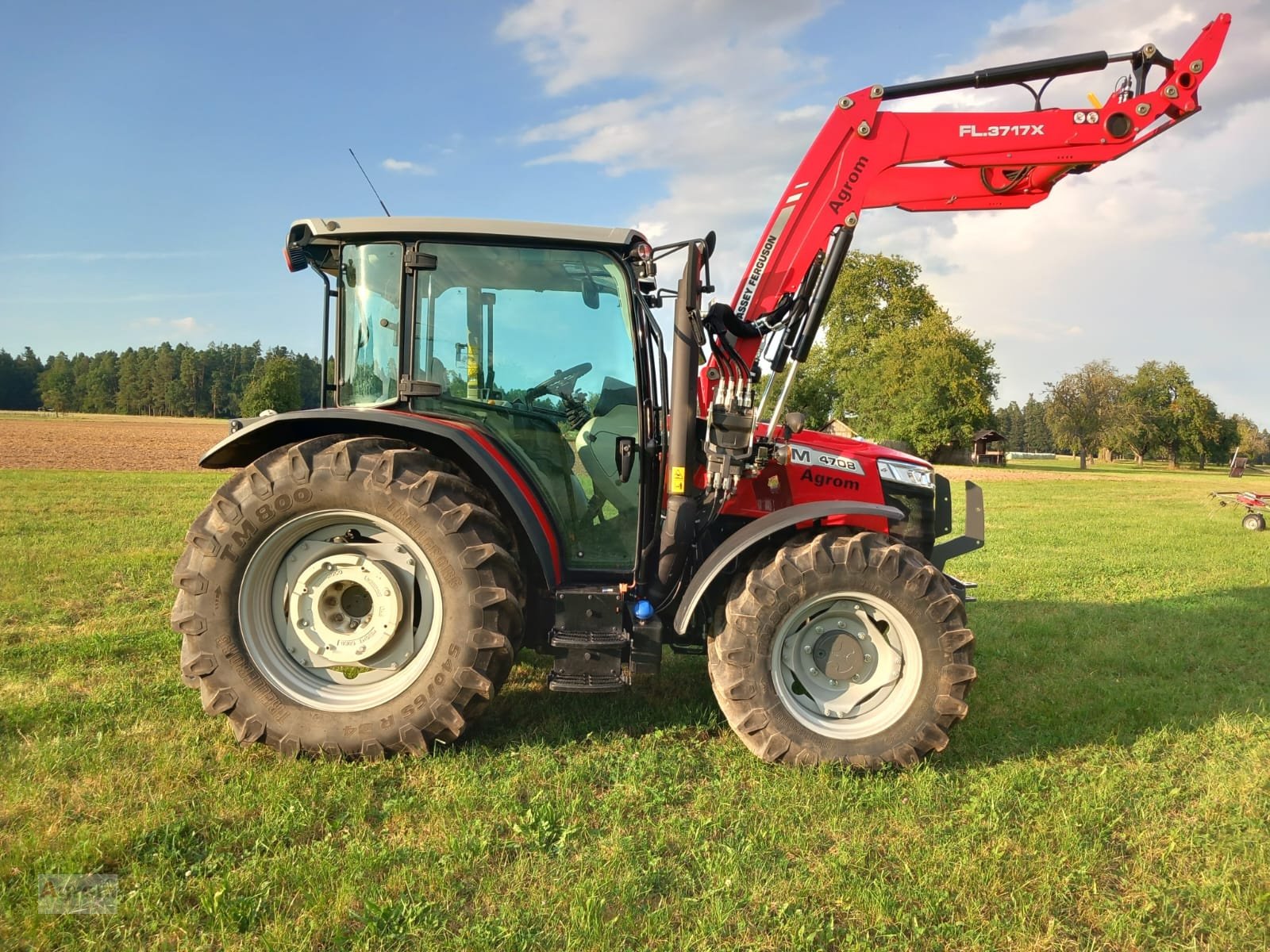 Traktor του τύπου Massey Ferguson 4708, Gebrauchtmaschine σε Herrenberg-Gültstein (Φωτογραφία 2)