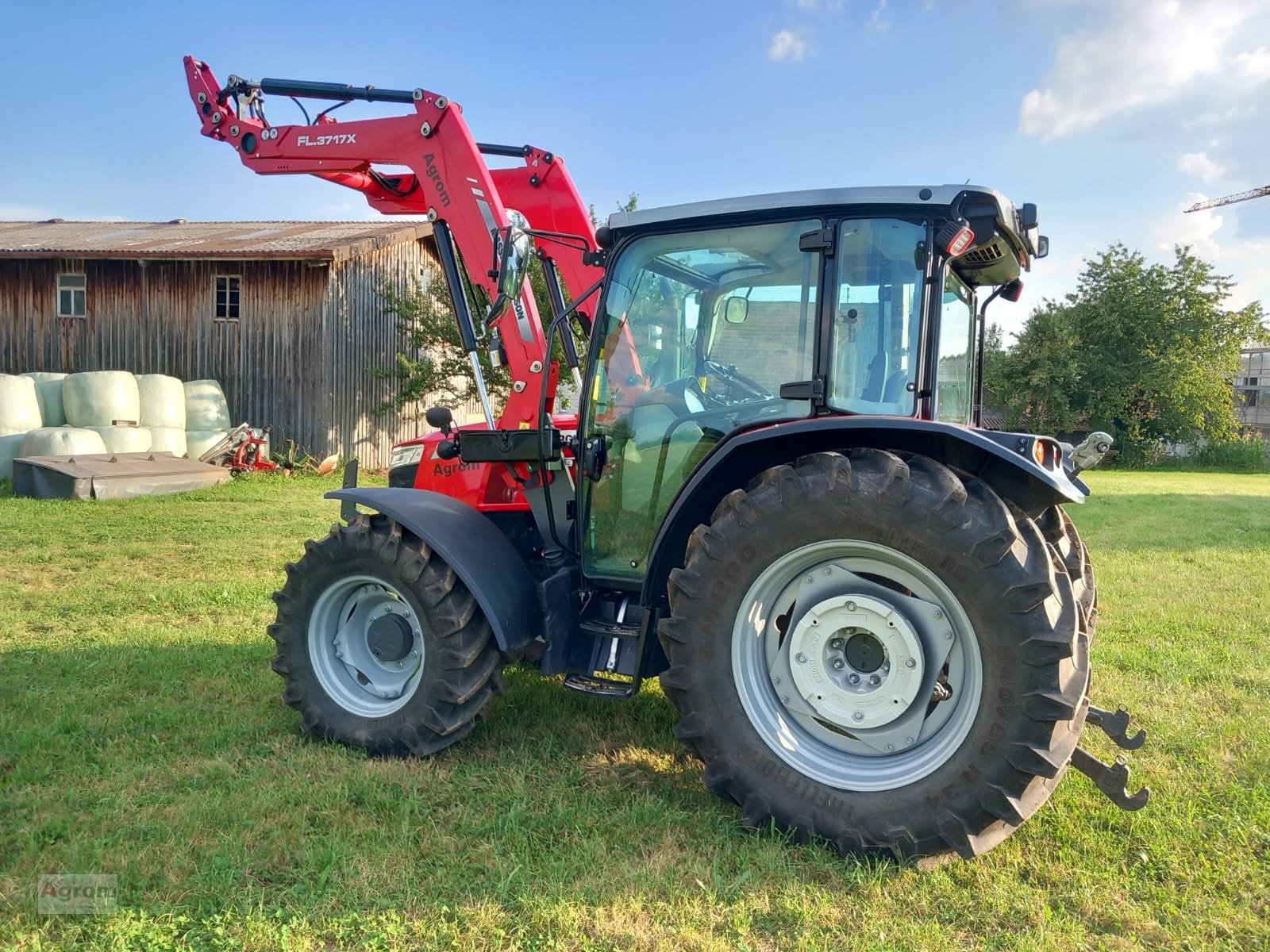 Traktor des Typs Massey Ferguson 4708, Gebrauchtmaschine in Herrenberg-Gültstein (Bild 7)