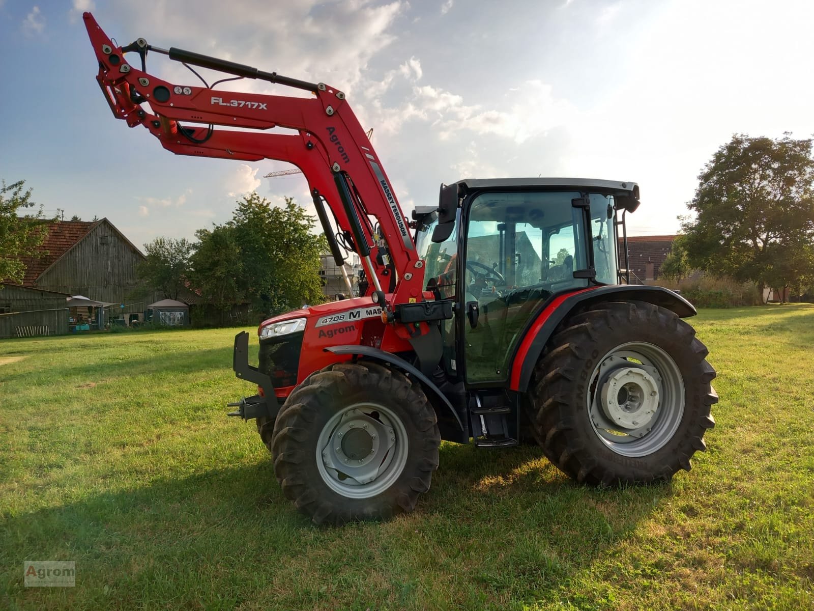 Traktor typu Massey Ferguson 4708, Gebrauchtmaschine v Herrenberg-Gültstein (Obrázok 8)