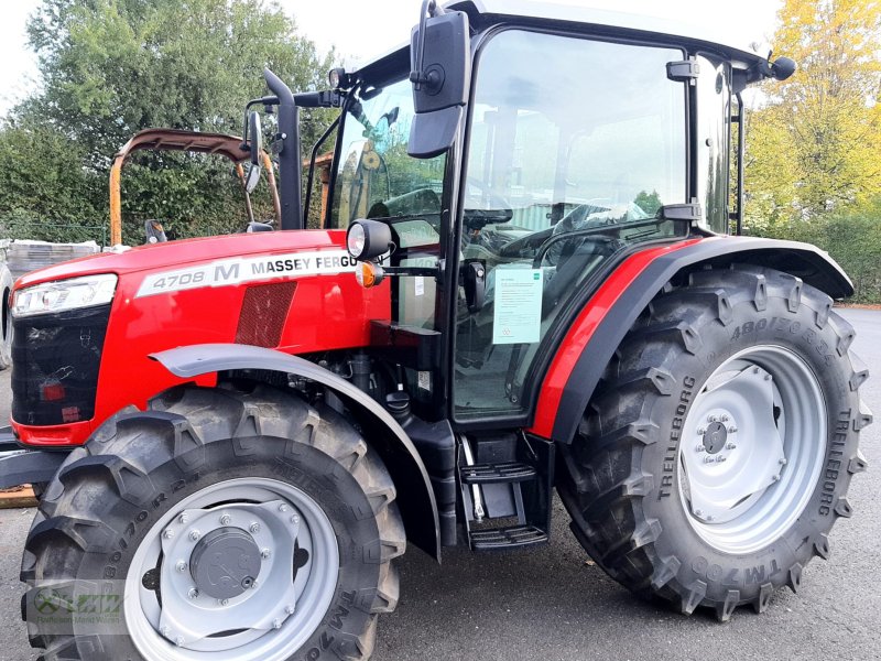 Traktor of the type Massey Ferguson 4708, Neumaschine in Erbendorf (Picture 1)