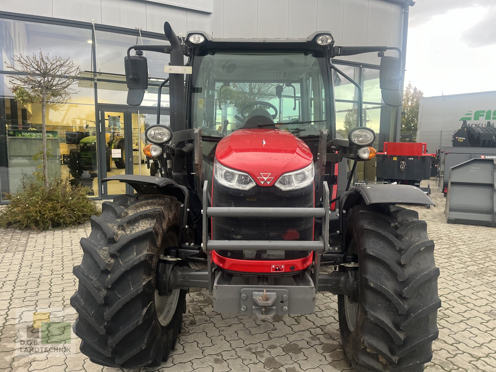 Traktor van het type Massey Ferguson 4708, Gebrauchtmaschine in Langweid am Lech (Foto 2)