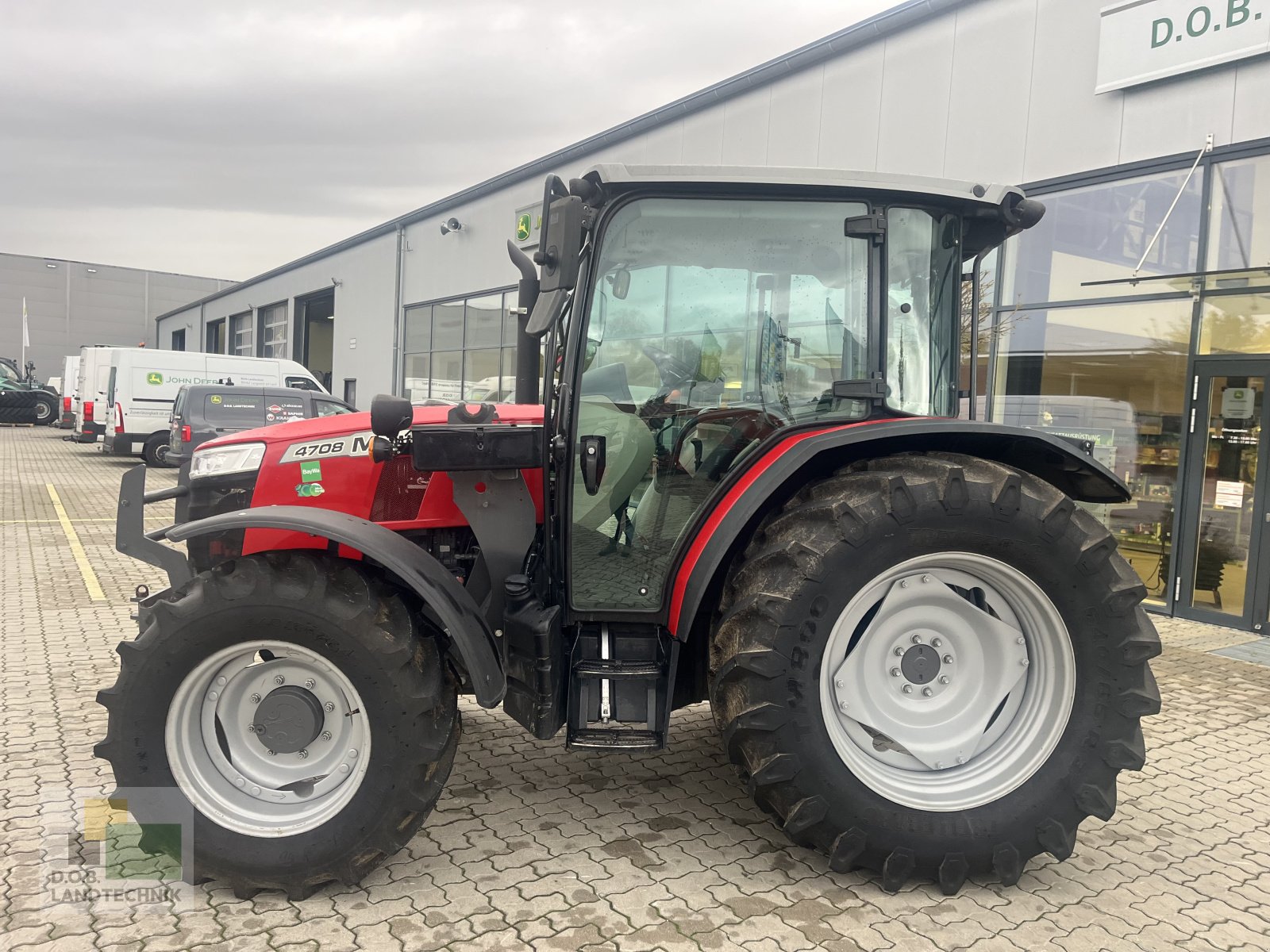 Traktor του τύπου Massey Ferguson 4708, Gebrauchtmaschine σε Langweid am Lech (Φωτογραφία 3)