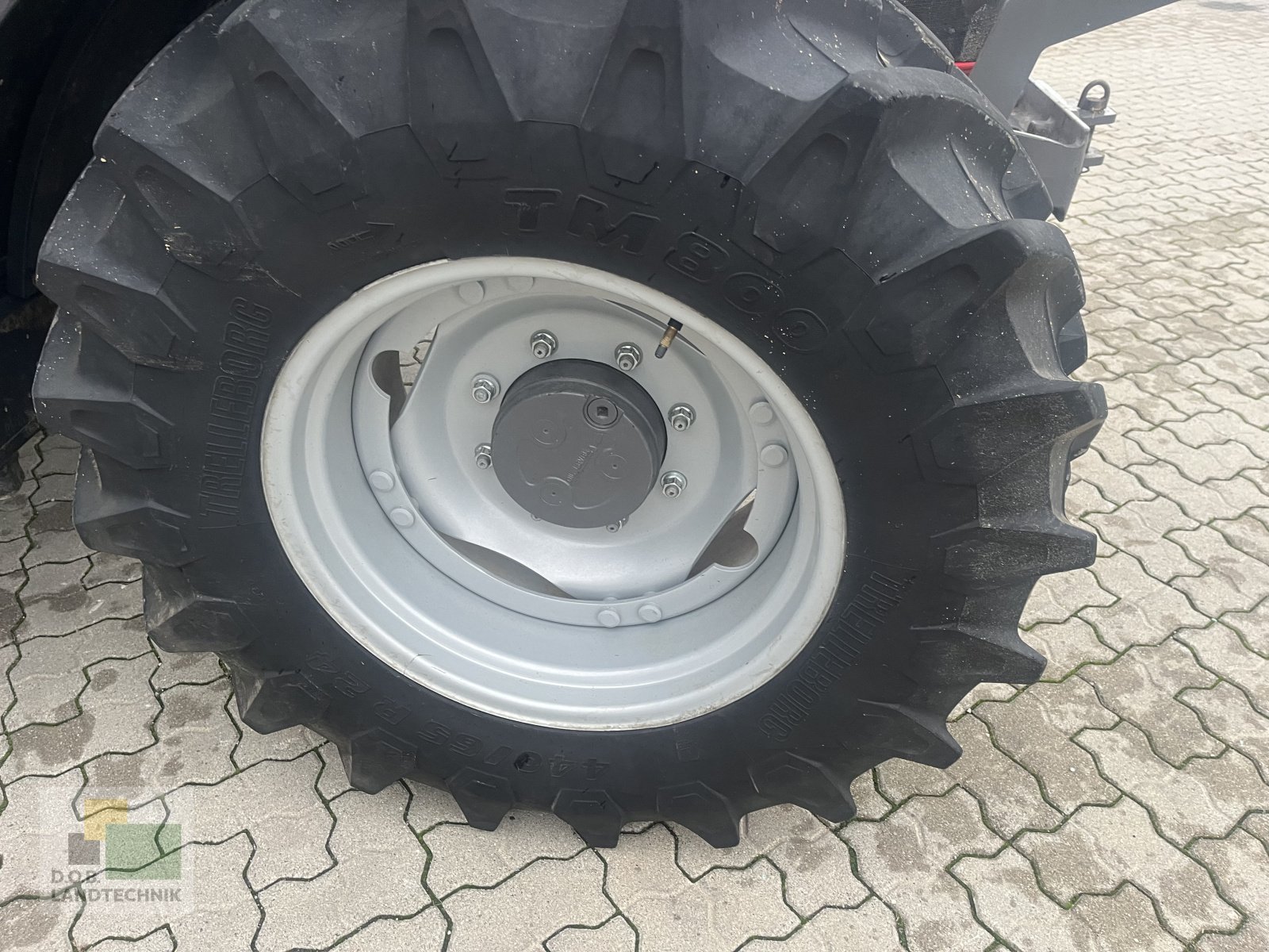 Traktor Türe ait Massey Ferguson 4708, Gebrauchtmaschine içinde Langweid am Lech (resim 8)