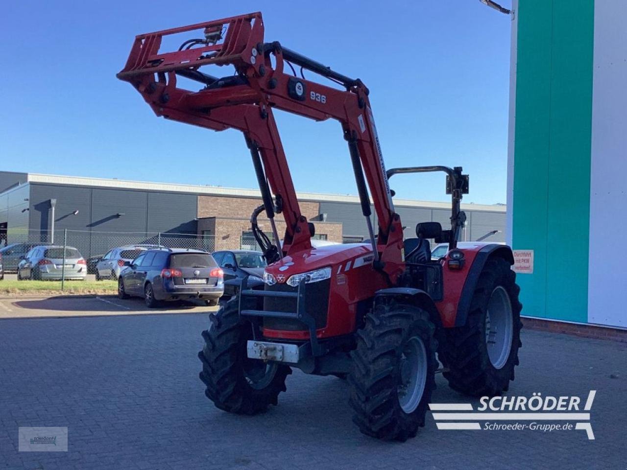 Traktor типа Massey Ferguson 4708, Gebrauchtmaschine в Norden (Фотография 3)