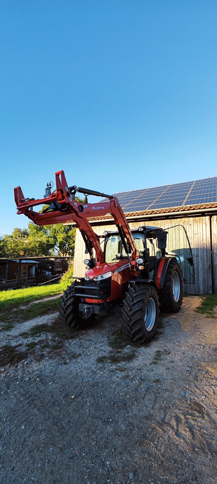 Traktor типа Massey Ferguson 4708, Gebrauchtmaschine в Waldkirchen (Фотография 2)