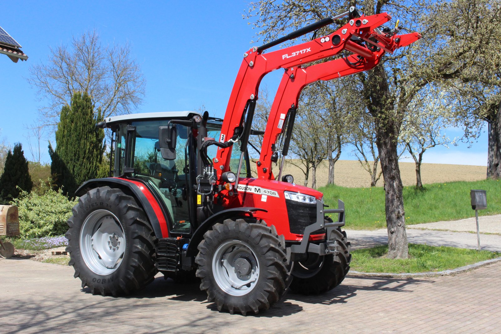 Traktor του τύπου Massey Ferguson 4708, Neumaschine σε Niedertaufkirchen (Φωτογραφία 1)