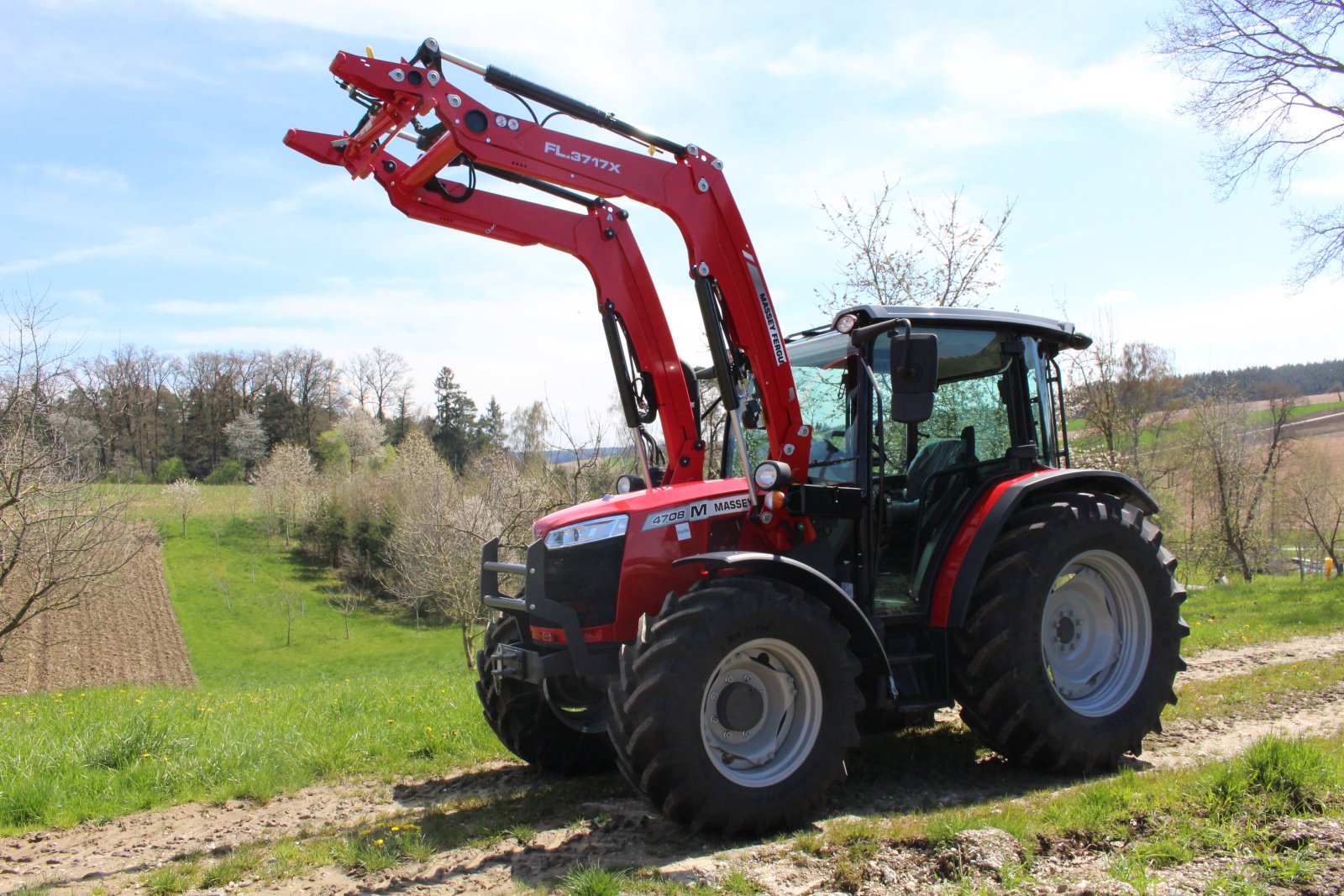 Traktor του τύπου Massey Ferguson 4708, Neumaschine σε Niedertaufkirchen (Φωτογραφία 3)