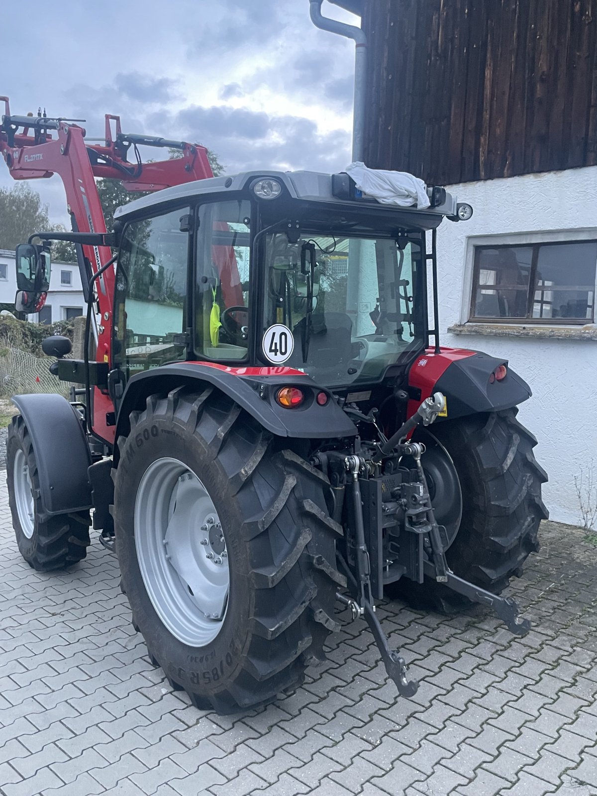 Traktor des Typs Massey Ferguson 4708, Gebrauchtmaschine in Weiden (Bild 2)