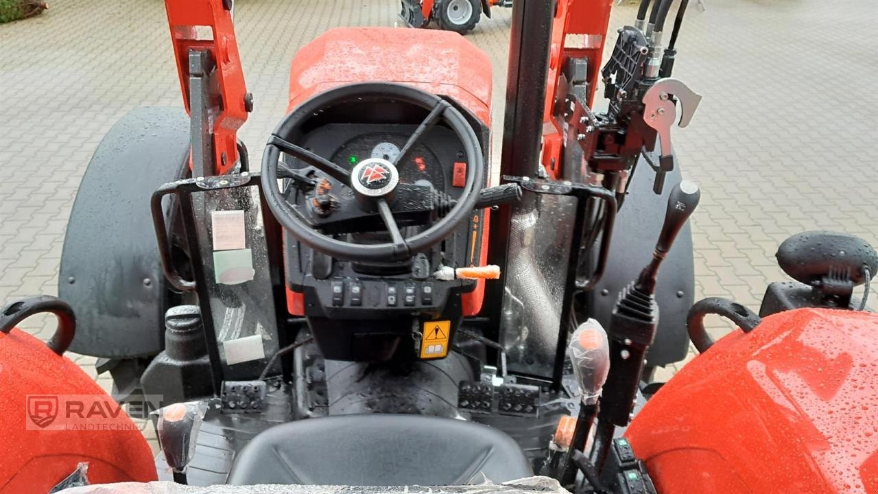 Traktor типа Massey Ferguson 4708M Non Cab Platform Essential, Neumaschine в Sulingen (Фотография 9)