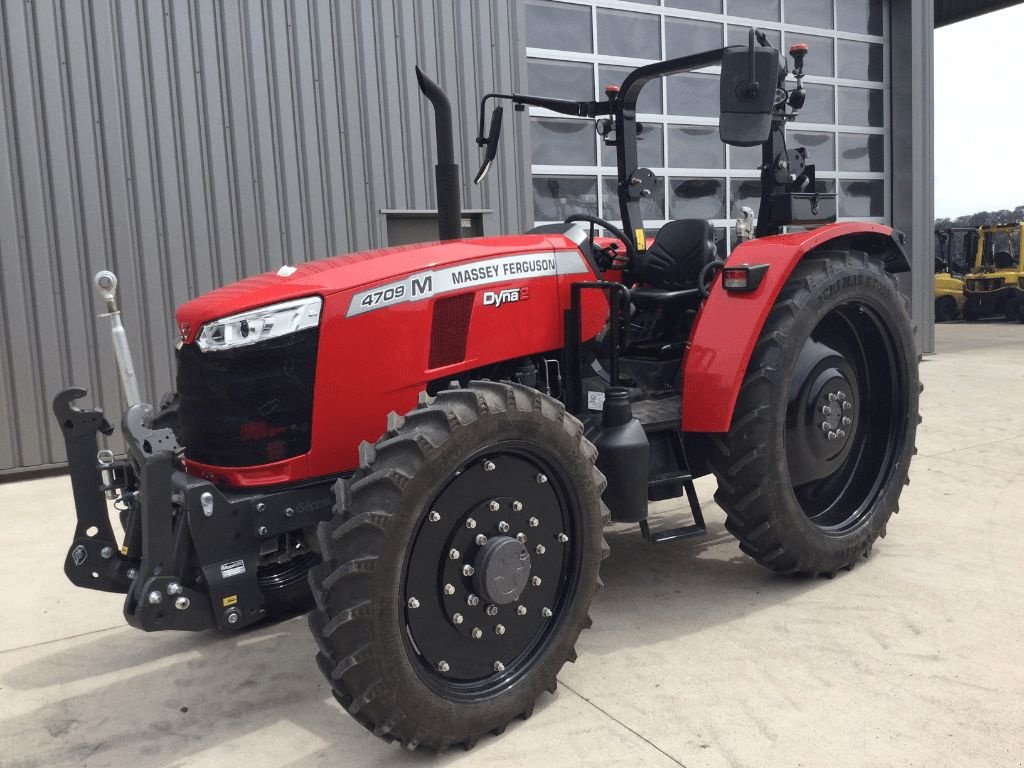 Traktor van het type Massey Ferguson 4709, Gebrauchtmaschine in azerailles (Foto 1)