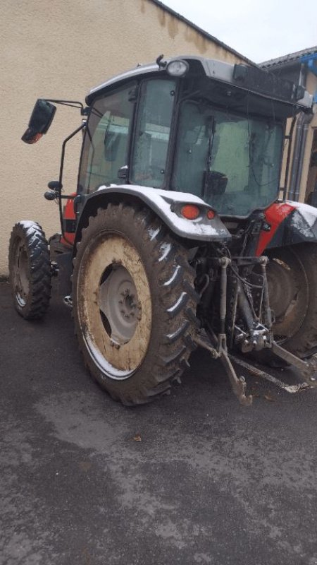 Traktor des Typs Massey Ferguson 4709, Gebrauchtmaschine in ENNEZAT (Bild 2)