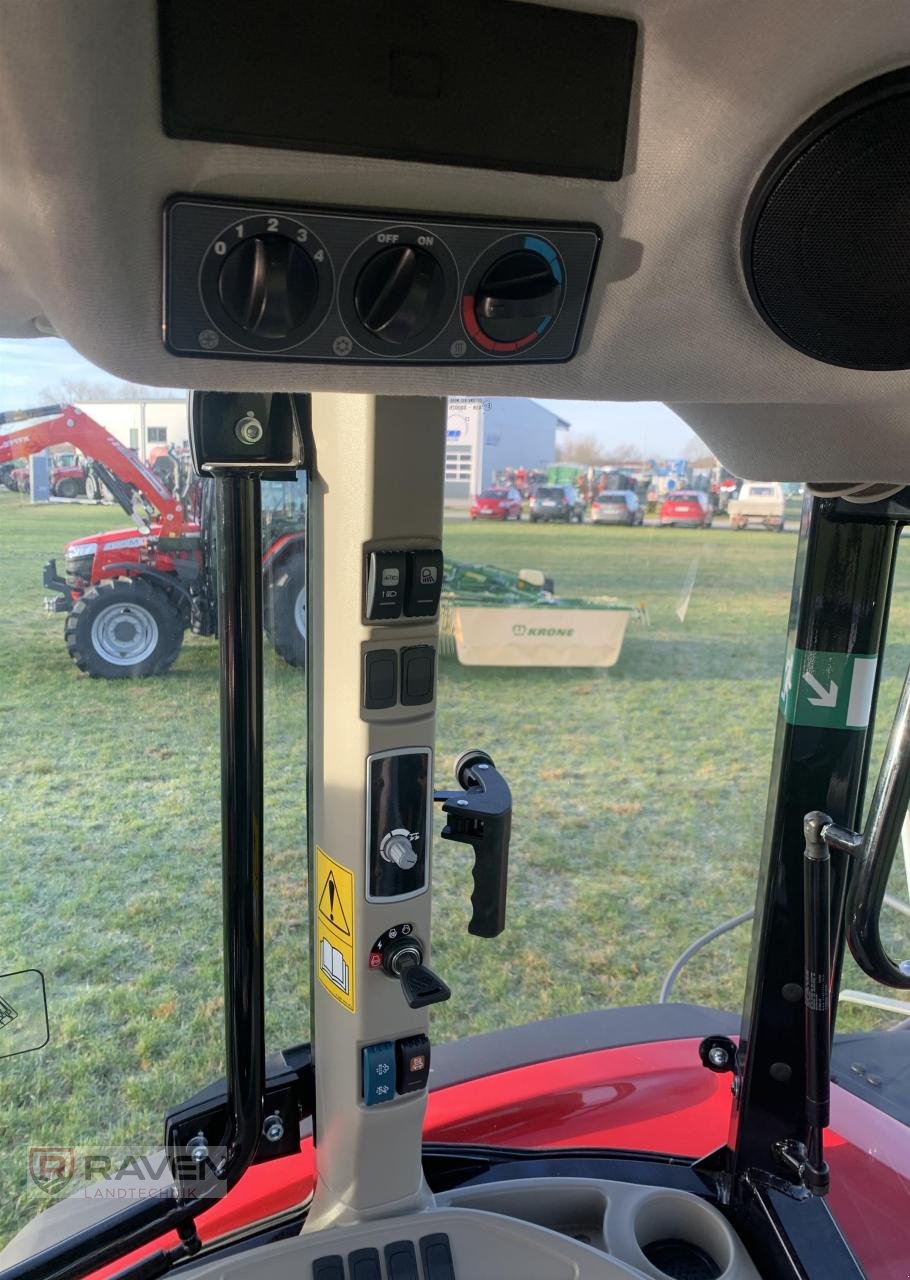 Traktor van het type Massey Ferguson 4709M Cab, Neumaschine in Sulingen (Foto 11)