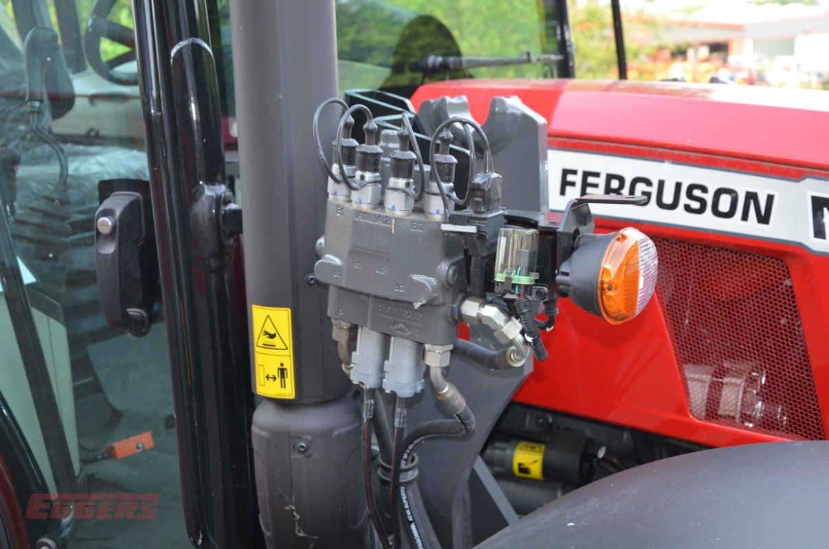 Traktor от тип Massey Ferguson 4710 M Cab Essential, Neumaschine в Suhlendorf (Снимка 9)