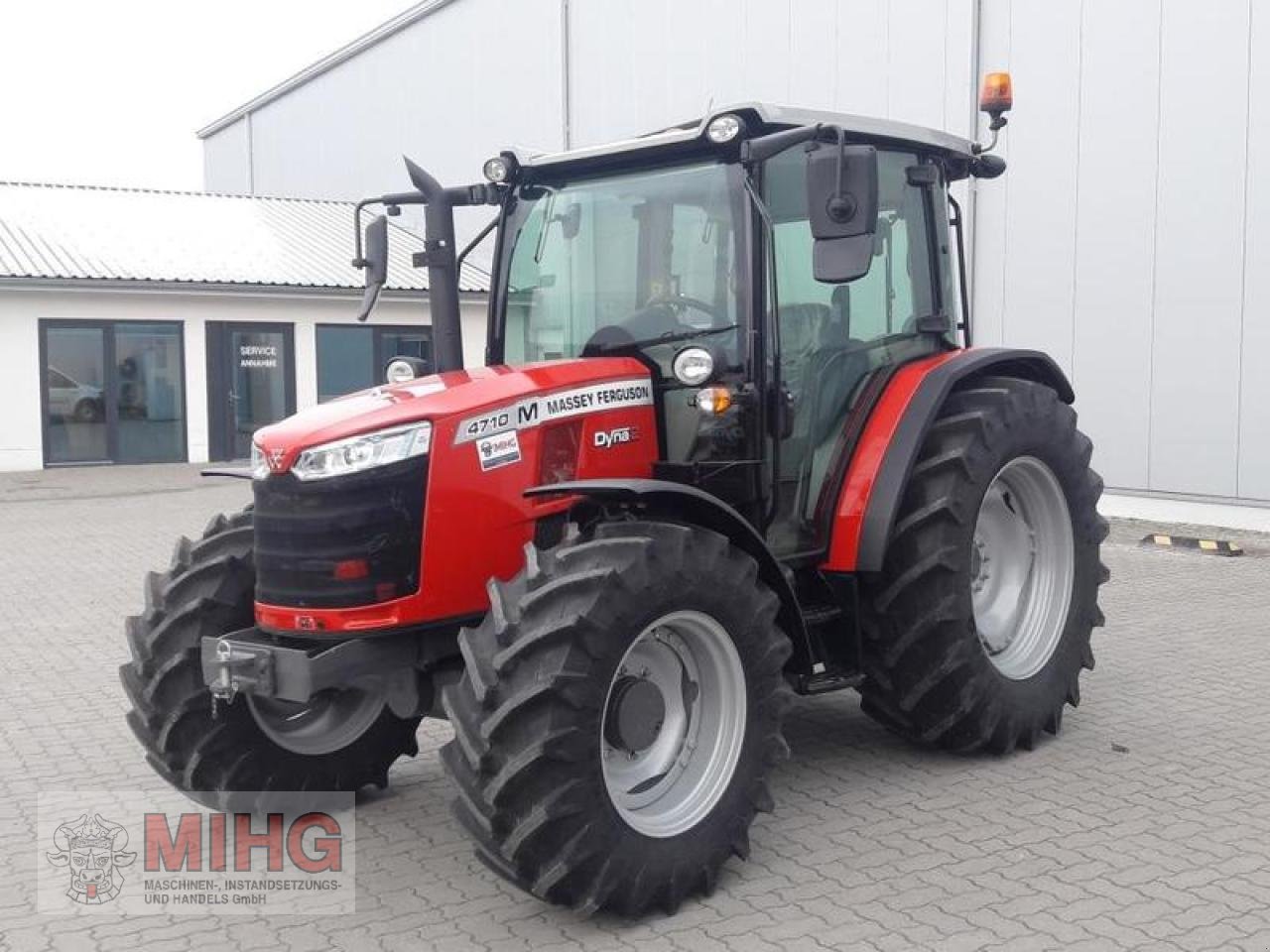 Traktor типа Massey Ferguson 4710 M DYNA2 GLOBAL SERIES, Neumaschine в Dummerstorf OT Petschow (Фотография 1)