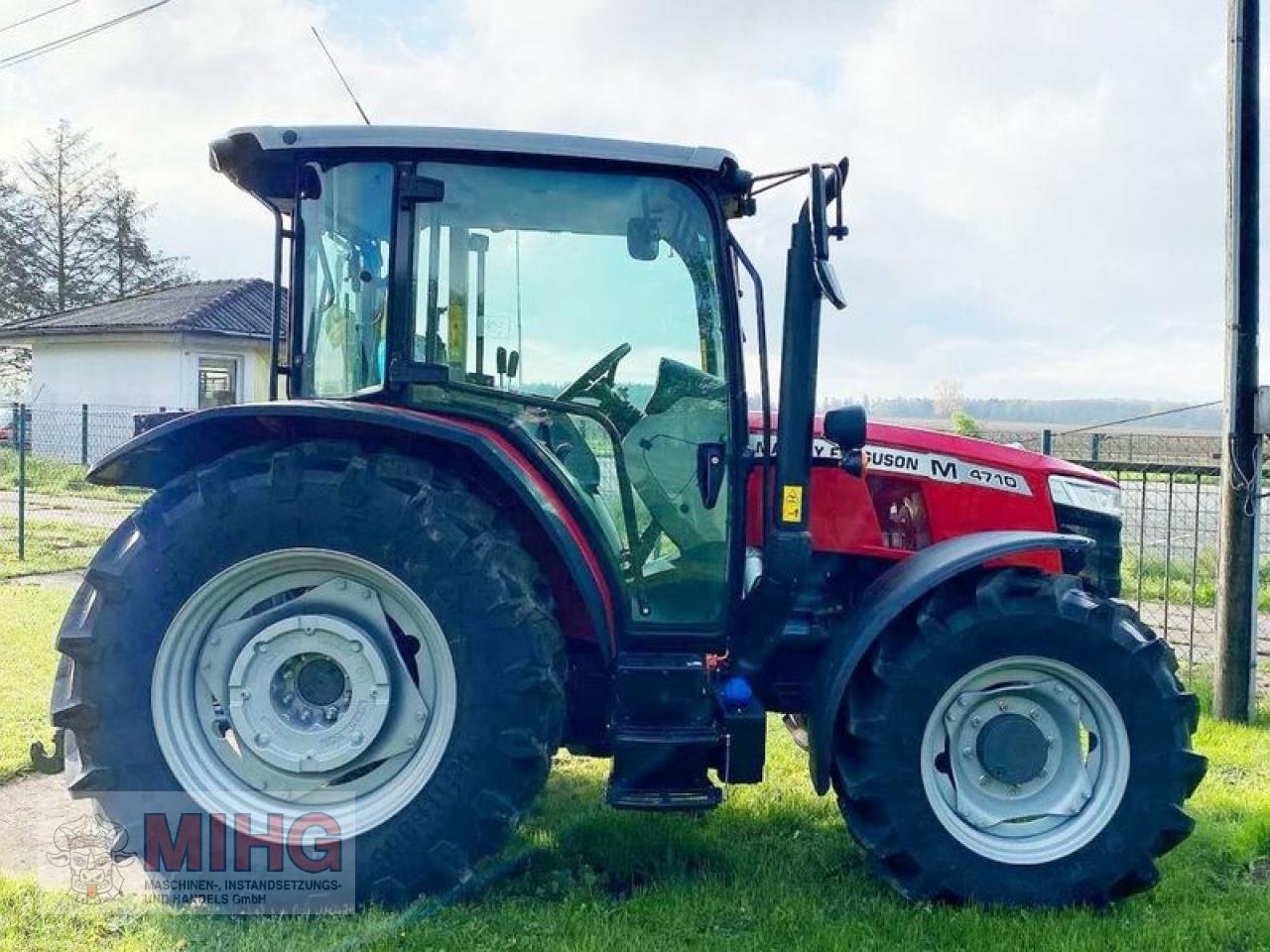 Traktor des Typs Massey Ferguson 4710 M GLOBAL SERIES, Neumaschine in Dummerstorf OT Petschow (Bild 1)