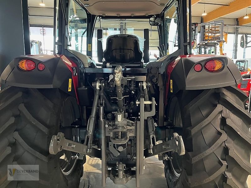 Traktor of the type Massey Ferguson 4710 M, Neumaschine in Colmar-Berg (Picture 4)