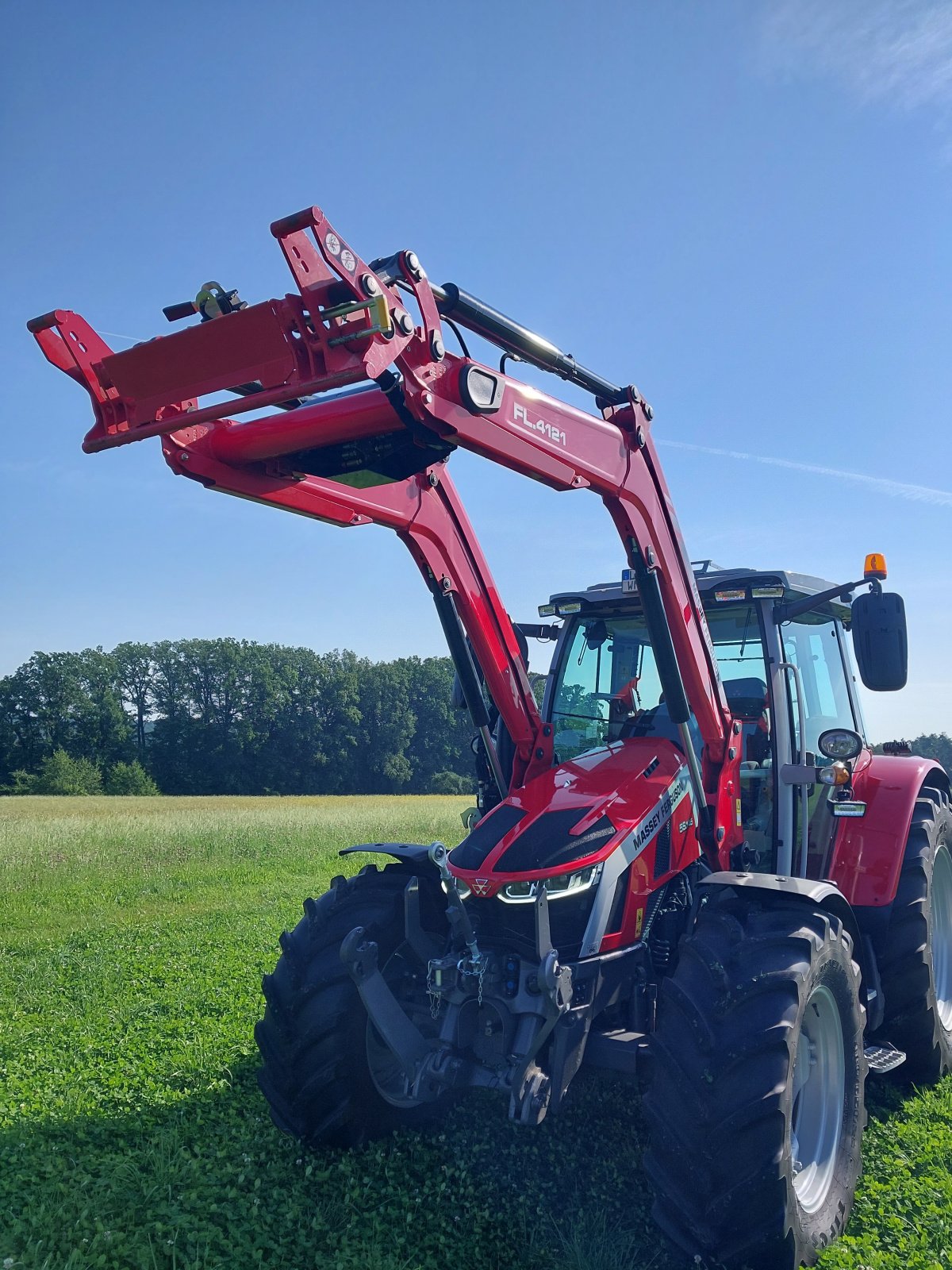 Traktor of the type Massey Ferguson 5 S 145, Gebrauchtmaschine in Schwarzenbruck (Picture 8)