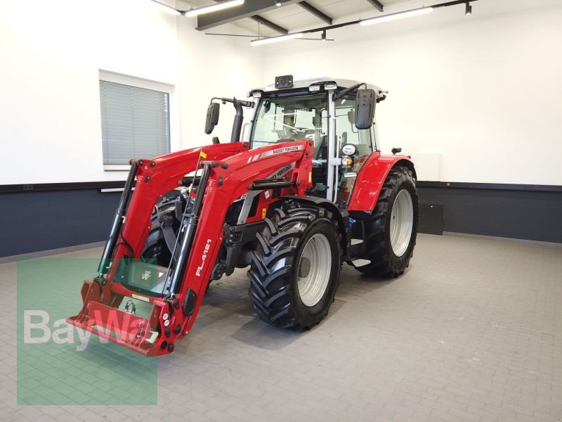 Traktor типа Massey Ferguson 5 S.135 DYNA-6 EXCLUSIVE, Gebrauchtmaschine в Manching (Фотография 10)