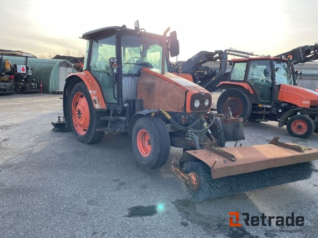 Traktor typu Massey Ferguson 5425, Gebrauchtmaschine v Rødovre (Obrázek 3)