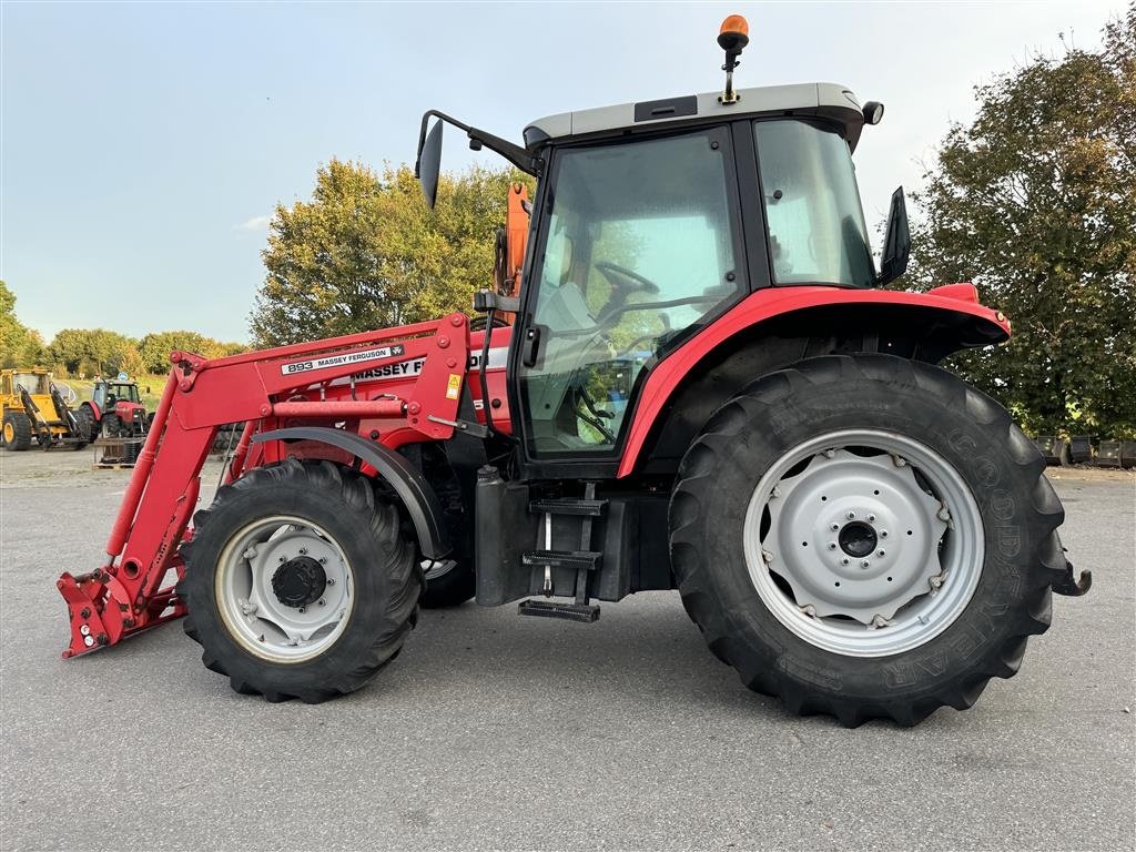 Traktor типа Massey Ferguson 5435 KUN 3700 TIMER OG FLOT STAND!, Gebrauchtmaschine в Nørager (Фотография 4)